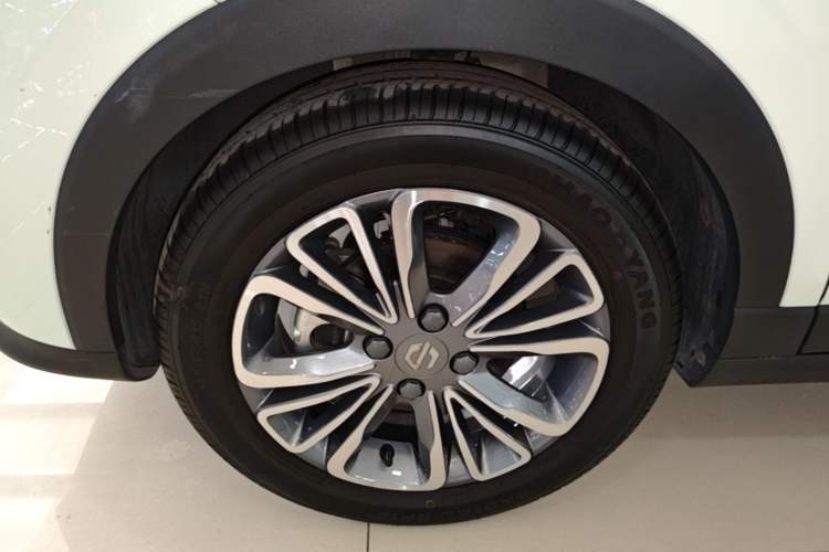 Used Leapmotor T03 2024 310 Comfort Edition Left Front Wheel Hub