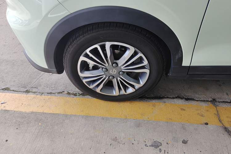 Used Leapmotor T03 2024 403 Comfort Edition Left Front Wheel Hub