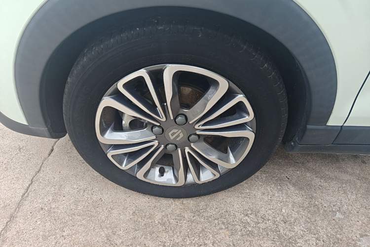Used Leapmotor T03 2024 403 Comfort Edition Left Front Wheel Hub