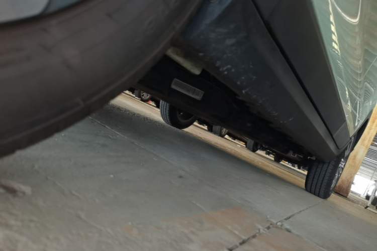 Used Leapmotor T03 2024 310 Comfort Edition Left Side Sill