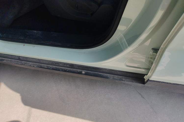 Used Leapmotor T03 2024 403 Comfort Edition Left Side Sill