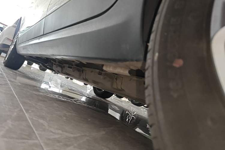 Used Leapmotor T03 2024 403 Comfort Edition Left Side Sill