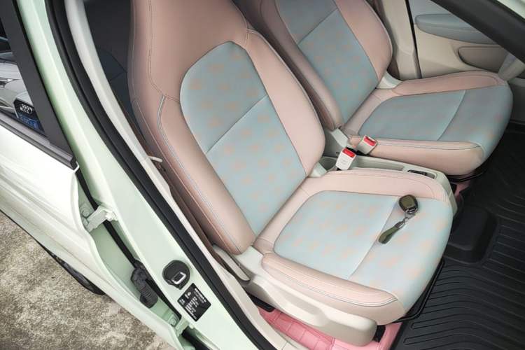 Used Leapmotor T03 2024 403 Comfort Edition Right Front Seat