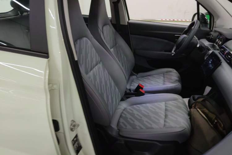Used Leapmotor T03 2024 403 Comfort Edition Right Front Seat