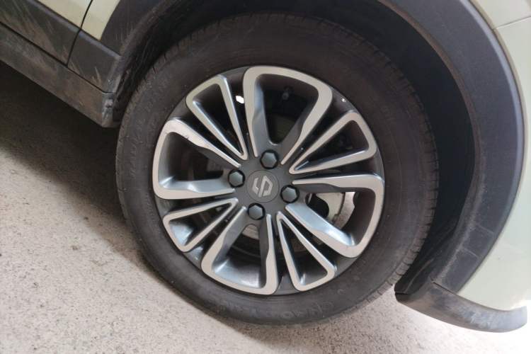 Used Leapmotor T03 2024 310 Comfort Edition Right Front Wheel Hub