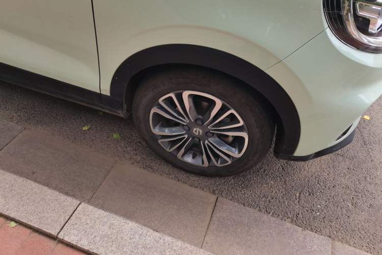 Used Leapmotor T03 2024 310 Comfort Edition Right Front Wheel Hub