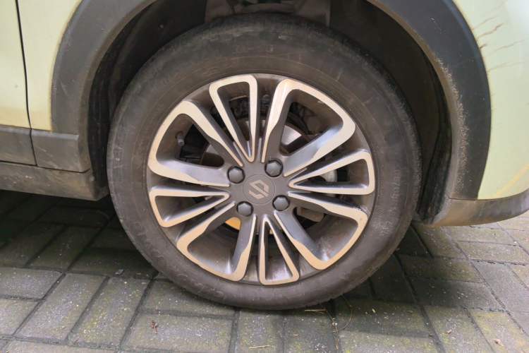 Used Leapmotor T03 2024 310 Comfort Edition Right Front Wheel Hub