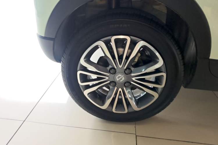 Used Leapmotor T03 2024 310 Comfort Edition Right Rear Wheel Hub
