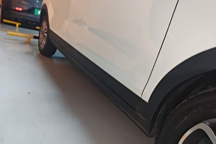 Used Leapmotor T03 2024 403 Comfort Edition Right Side Sill