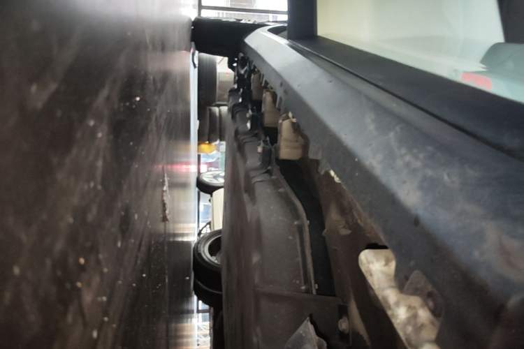 Used Leapmotor T03 2024 403 Comfort Edition Right Side Sill