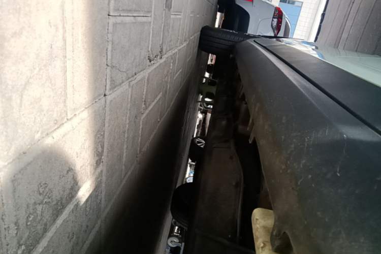 Used Leapmotor T03 2024 310 Comfort Edition Right Side Sill