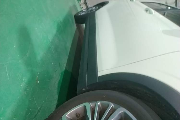 Used Leapmotor T03 2024 403 Comfort Edition Right Side Sill