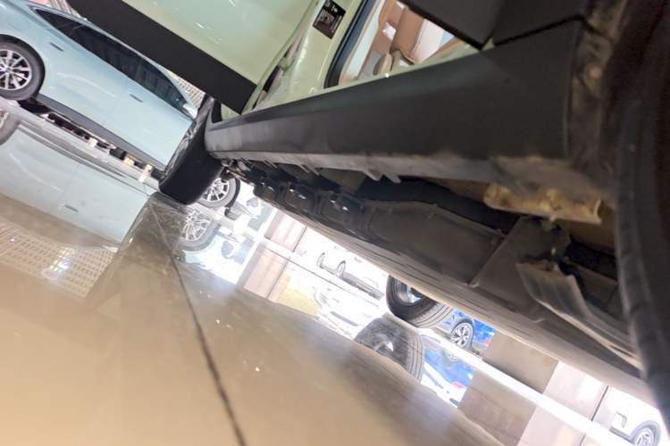 Used Leapmotor T03 2024 310 Comfort Edition Right Side Sill