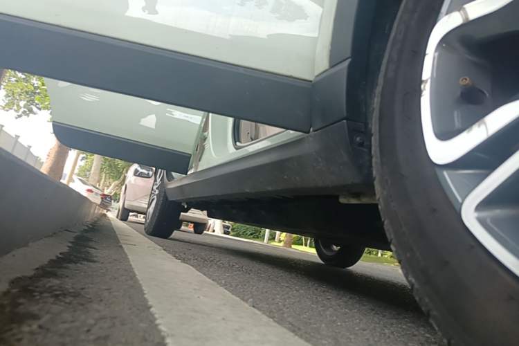 Used Leapmotor T03 2024 310 Comfort Edition Right Side Sill