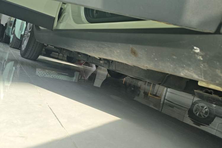 Used Leapmotor T03 2024 403 Comfort Edition Right Side Sill