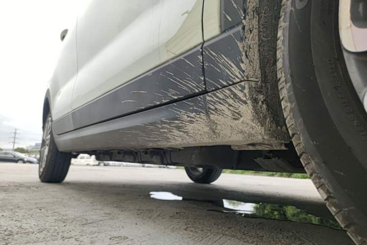Used Leapmotor T03 2024 403 Comfort Edition Right Side Sill