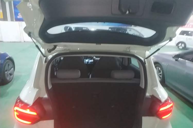 Used Leapmotor T03 2024 403 Comfort Edition Trunk