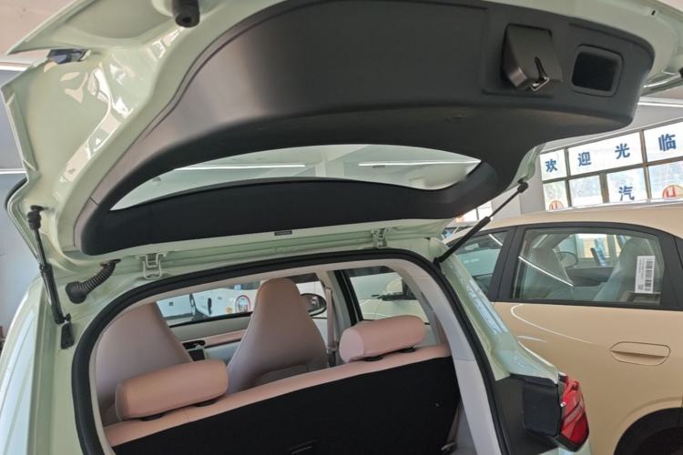 Used Leapmotor T03 2024 200 Lite Edition Trunk