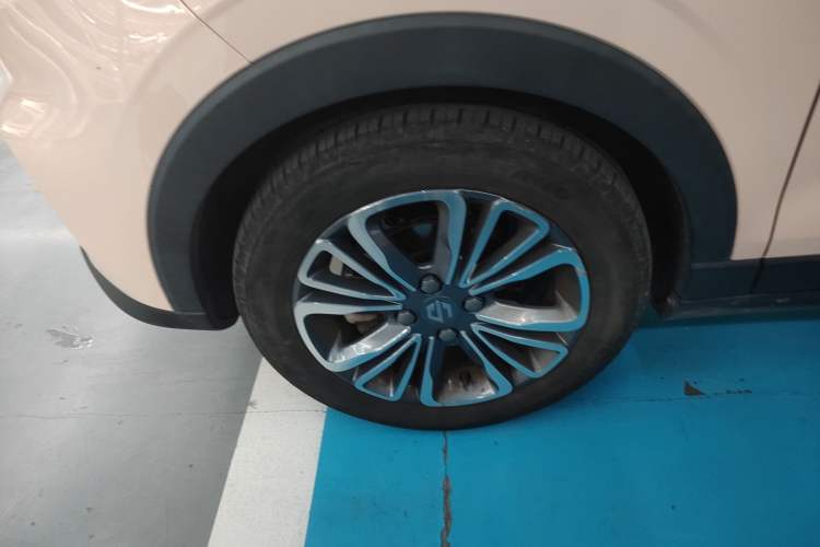 Used Leapmotor T03 2024 310 Comfort Edition Left Front Wheel Hub