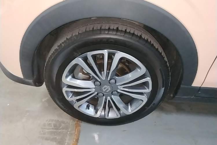 Used Leapmotor T03 2024 310 Comfort Edition Left Front Wheel Hub