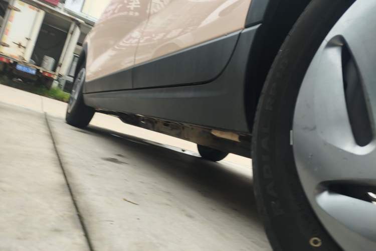 Used Leapmotor T03 2024 200 Lite Edition Left Side Sill