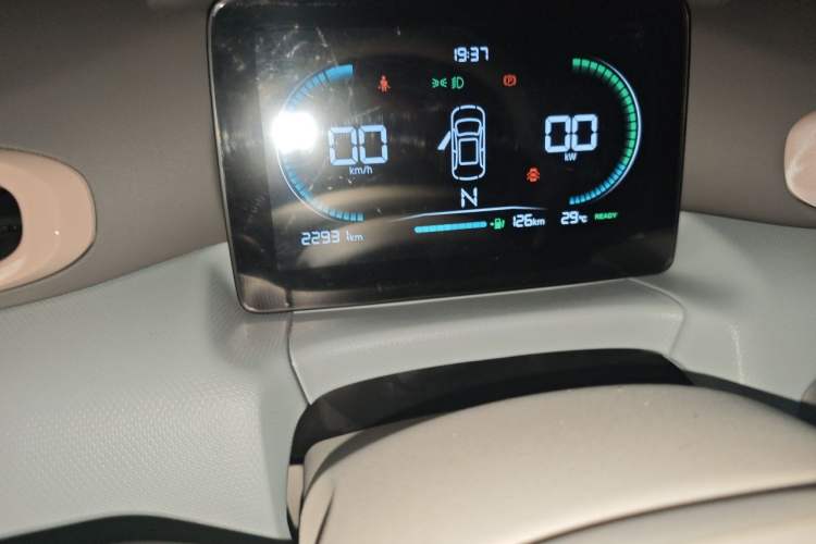 Used Leapmotor T03 2024 310 Comfort Edition Odometer Close Up