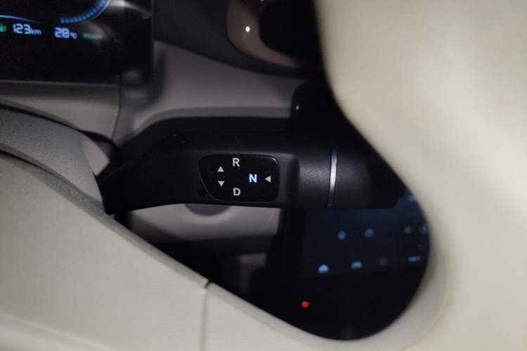 Used Leapmotor T03 2024 200 Lite Edition Gear Lever