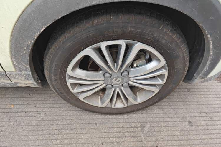 Used Leapmotor T03 2024 310 Comfort Edition Right Front Wheel Hub