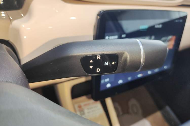 Used Leapmotor T03 2024 200 Lite Edition Gear Lever