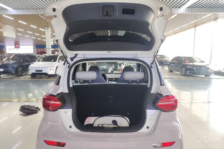 Used Leapmotor T03 2024 200 Lite Edition Trunk