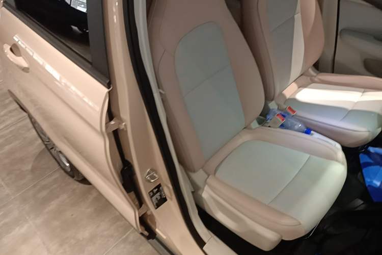 Used Leapmotor T03 2024 403 Comfort Edition Right Front Seat