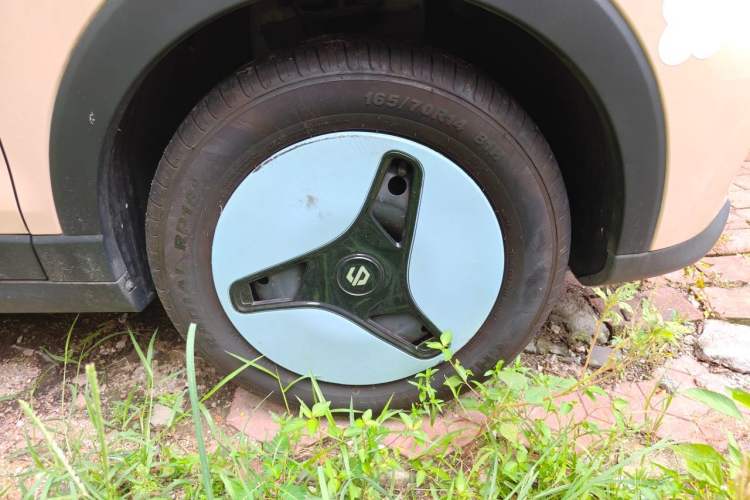 Used Leapmotor T03 2024 200 Lite Edition Right Front Wheel Hub
