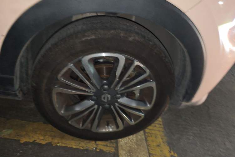 Used Leapmotor T03 2024 310 Comfort Edition Right Front Wheel Hub