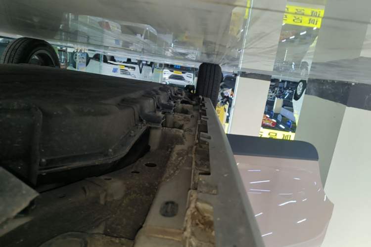 Used Leapmotor T03 2024 310 Comfort Edition Right Side Sill
