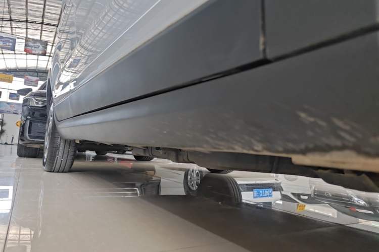 Used Leapmotor T03 2024 200 Lite Edition Right Side Sill