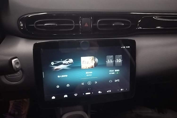 Used Leapmotor T03 2024 200 Lite Edition Audio And AC Panel