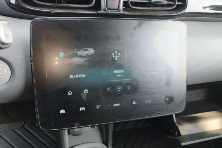 Used Leapmotor T03 2024 200 Lite Edition Audio And AC Panel