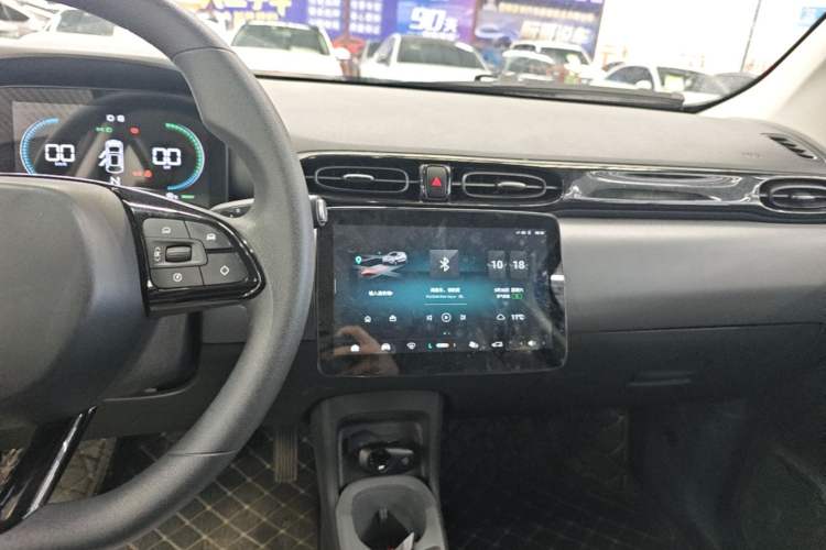 Used Leapmotor T03 2024 200 Lite Edition Audio And AC Panel
