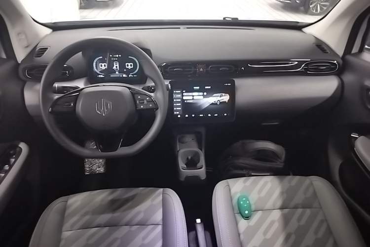 Used Leapmotor T03 2024 200 Lite Edition Center Console
