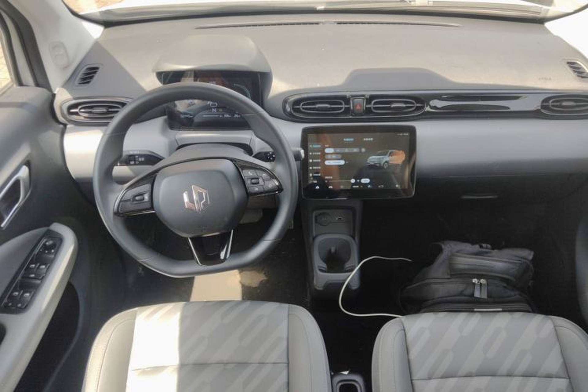 Used Leapmotor T03 2024 403 Comfort Edition Center Console