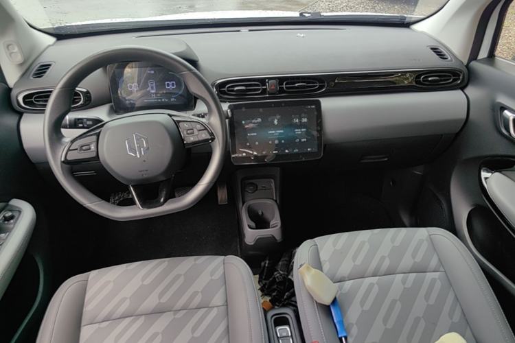 Used Leapmotor T03 2024 403 Comfort Edition Center Console