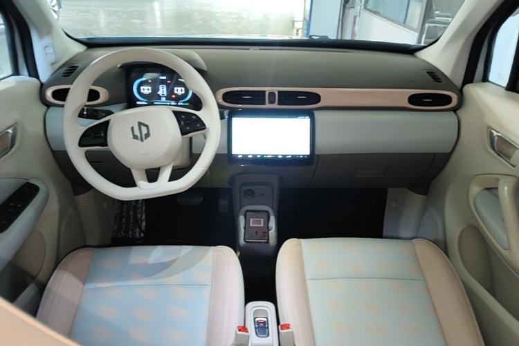 Used Leapmotor T03 2024 310 Comfort Edition Center Console