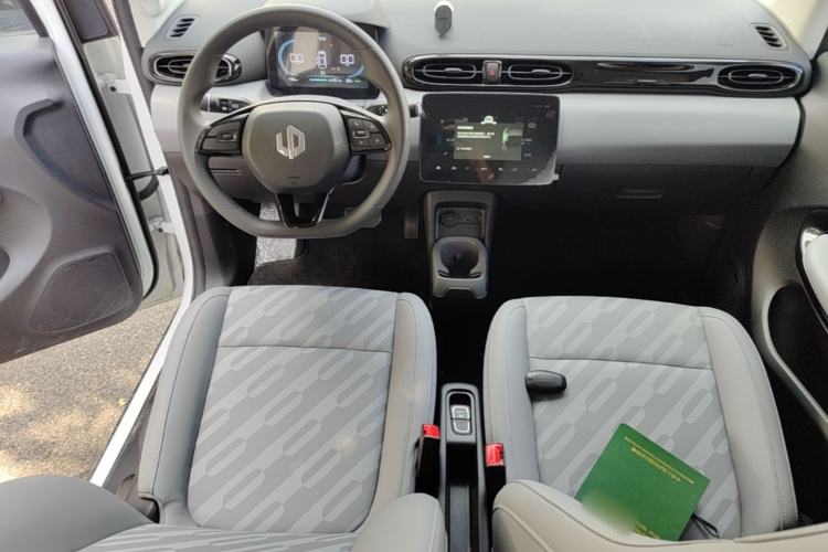 Used Leapmotor T03 2024 310 Comfort Edition Center Console