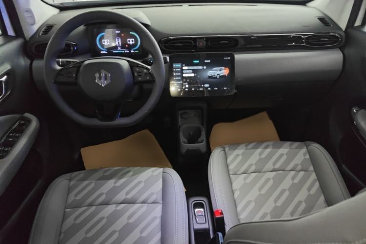 Used Leapmotor T03 2024 310 Comfort Edition Center Console