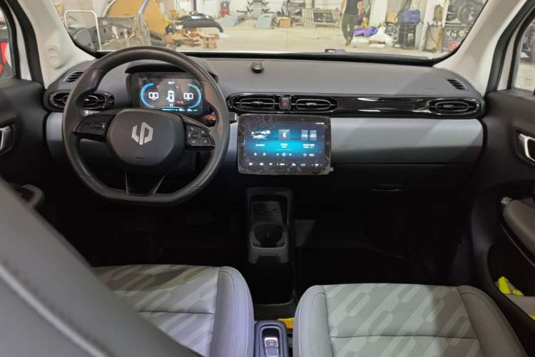 Used Leapmotor T03 2024 310 Comfort Edition Center Console