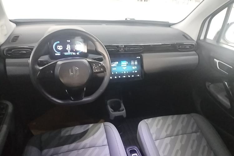 Used Leapmotor T03 2024 310 Comfort Edition Center Console