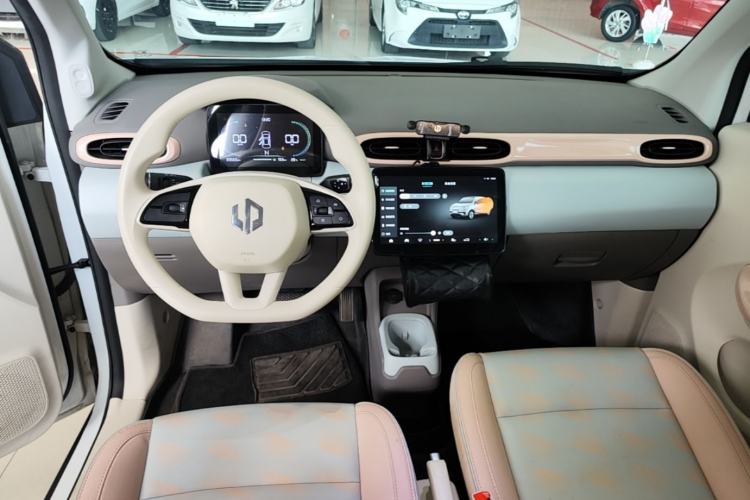Used Leapmotor T03 2024 200 Lite Edition Center Console