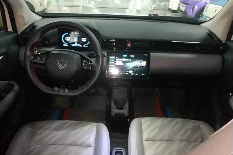 Used Leapmotor T03 2024 310 Comfort Edition Center Console