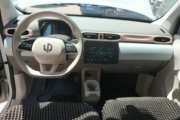 Used Leapmotor T03 2024 310 Comfort Edition Center Console