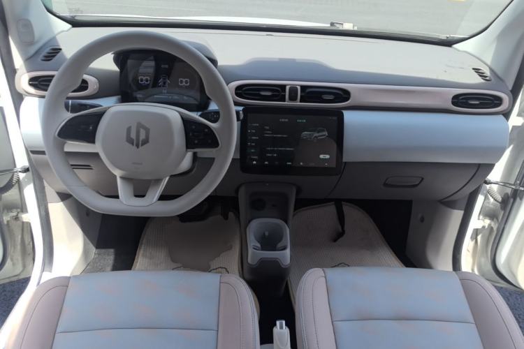 Used Leapmotor T03 2024 200 Lite Edition Center Console